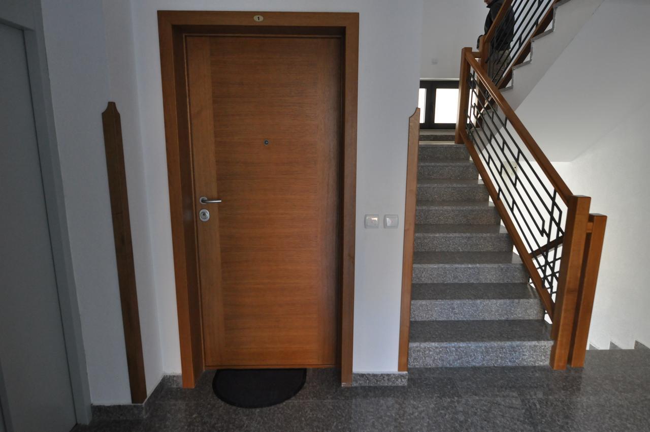 Alex 2 Apartman Vrnjačka Banja Buitenkant foto