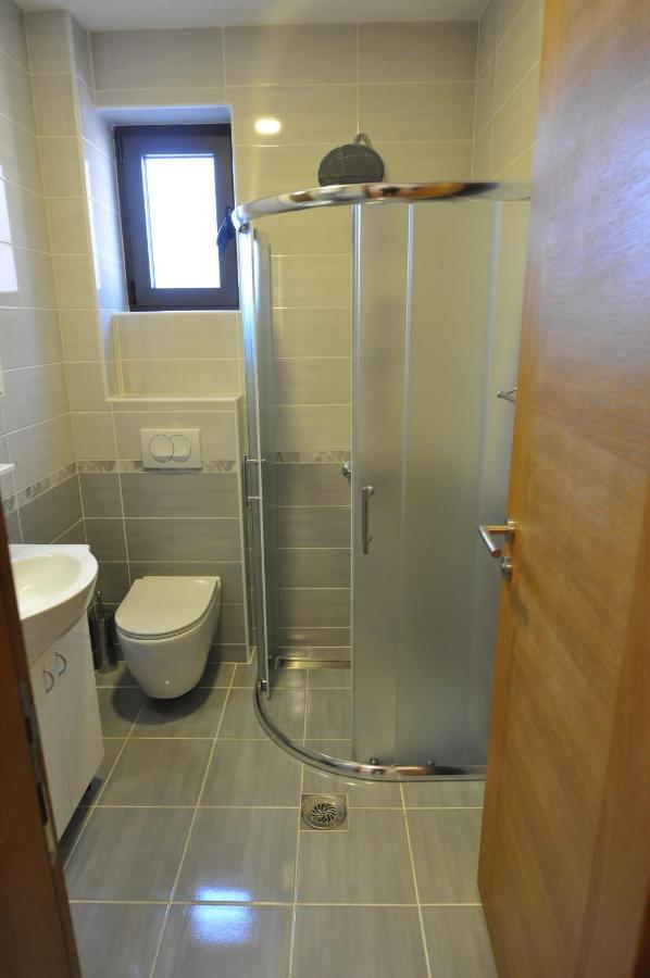 Alex 2 Apartman Vrnjačka Banja Kamer foto